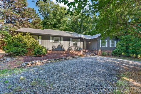 Photo of 4531 Belhaven Forest Drive, Gastonia, NC 28056 (MLS # 4402890)