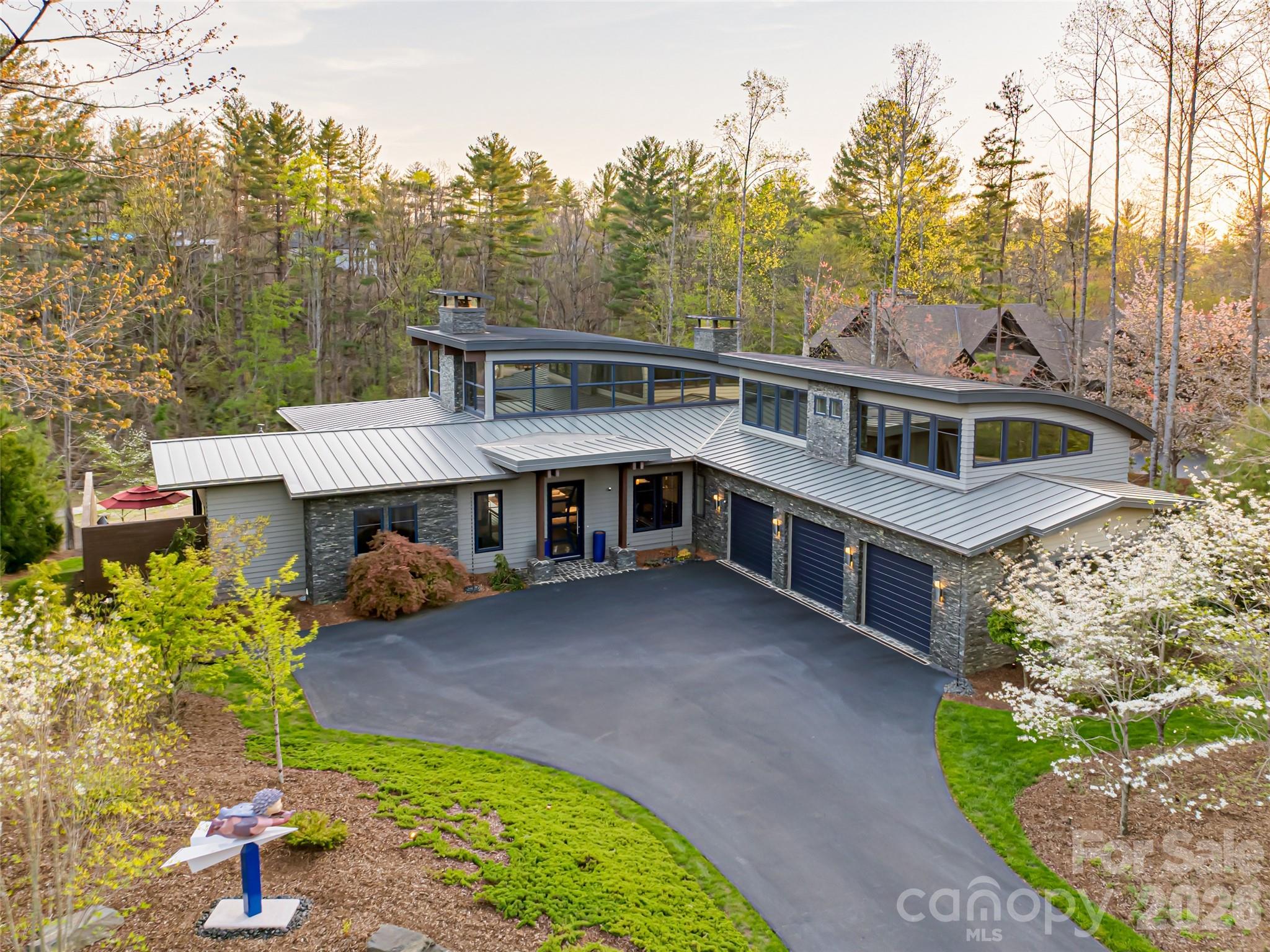 32 Brookline Drive