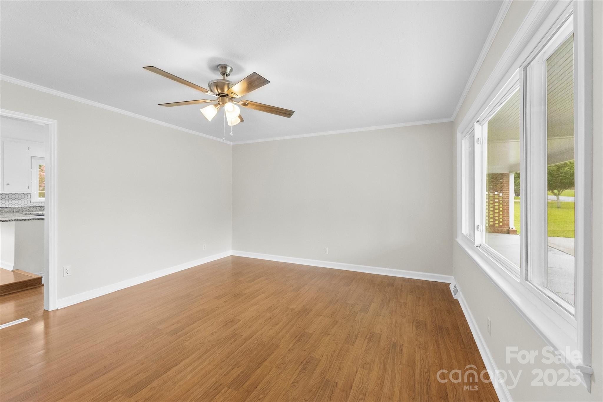 404 Kings Drive