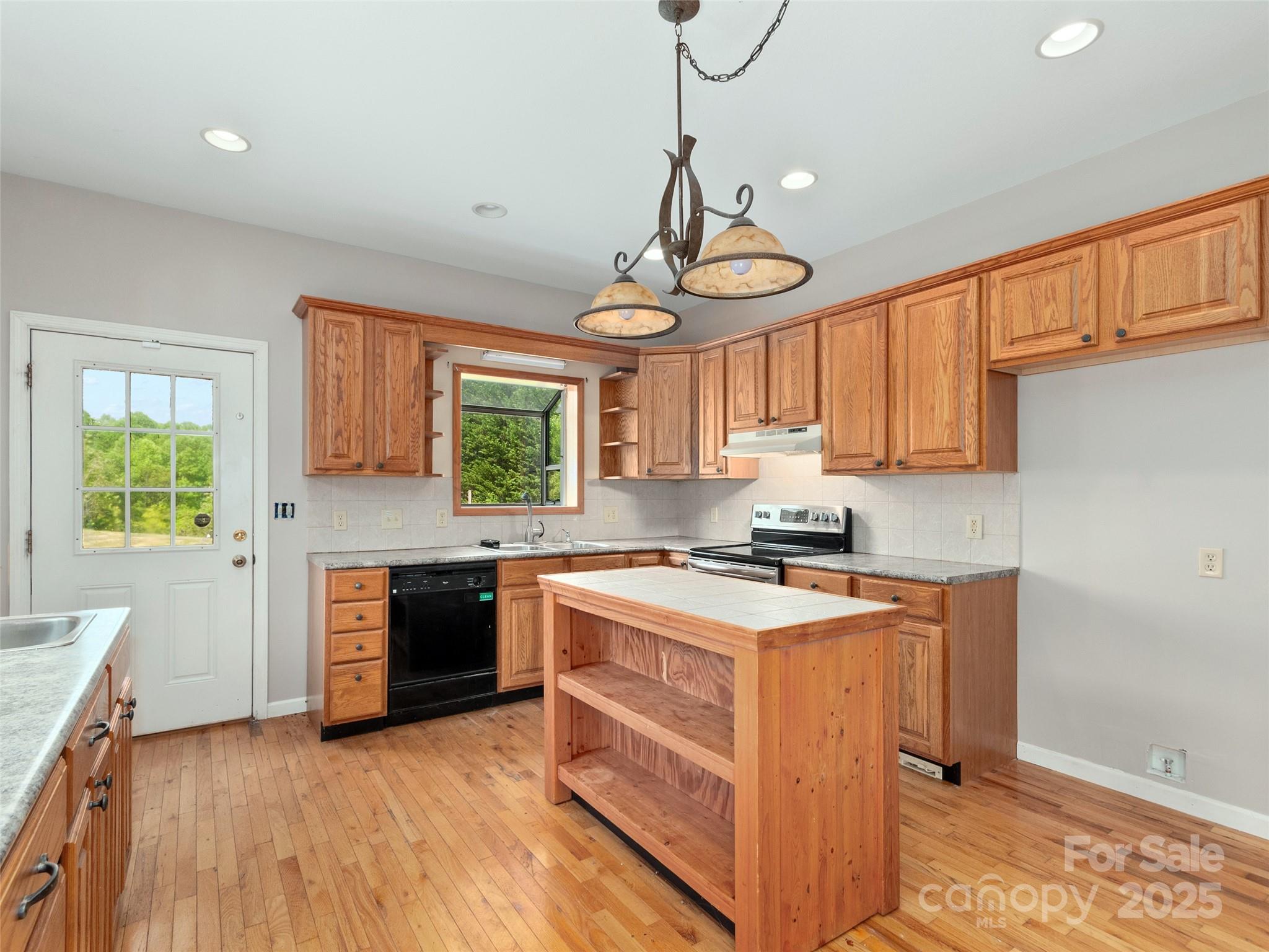 Mystic Cove - Residential