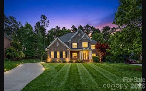 807 Crown Vista Court Wesley Chapel NC 28110
