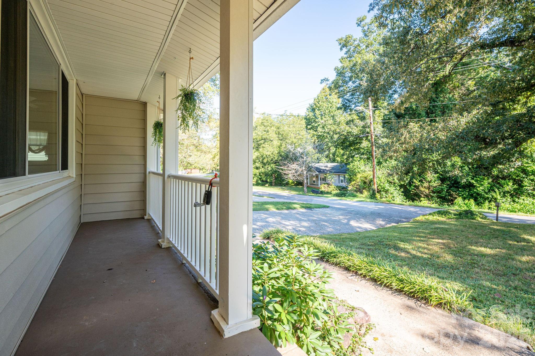 313 Willis Road