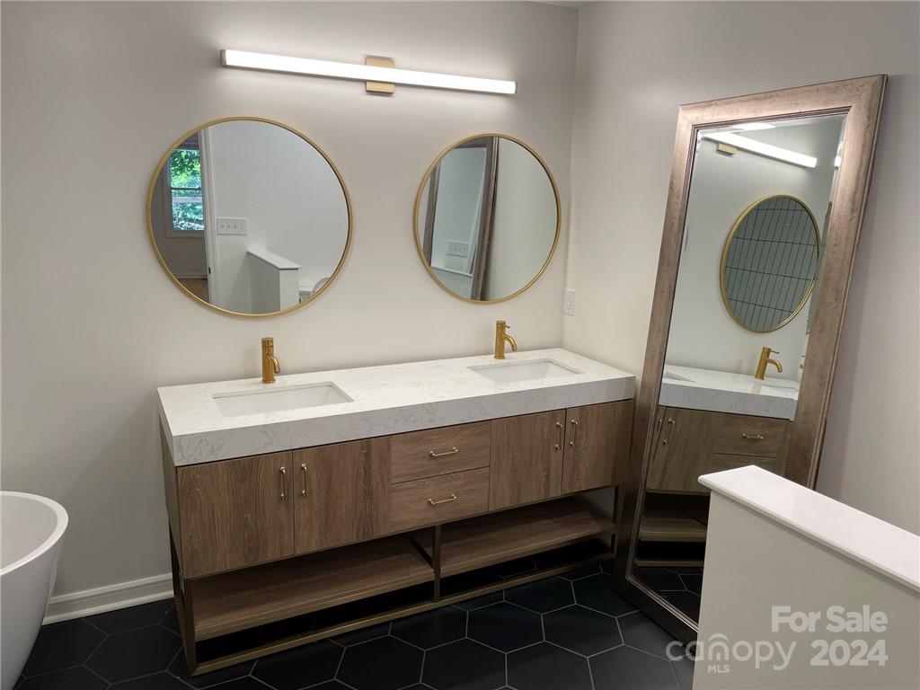 Kings Grant - Residential