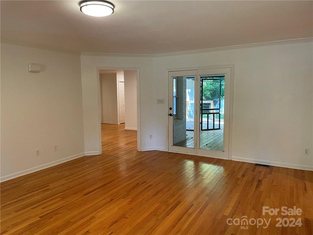 Kings Grant - Residential