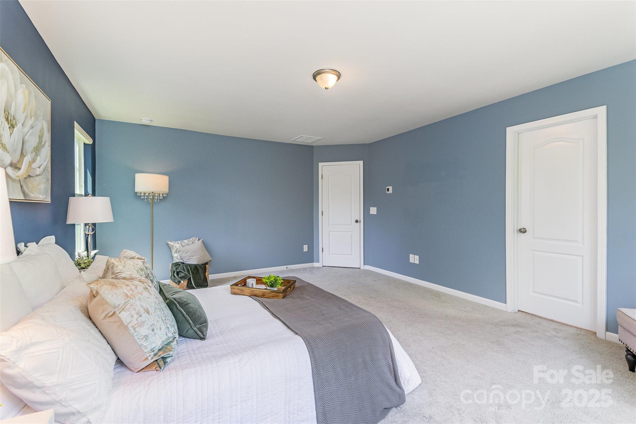 Fort Mill, South Carolina 29715, United States, 5 Bedrooms Bedrooms, ,4 BathroomsBathrooms,Residential,Under Contract,118951