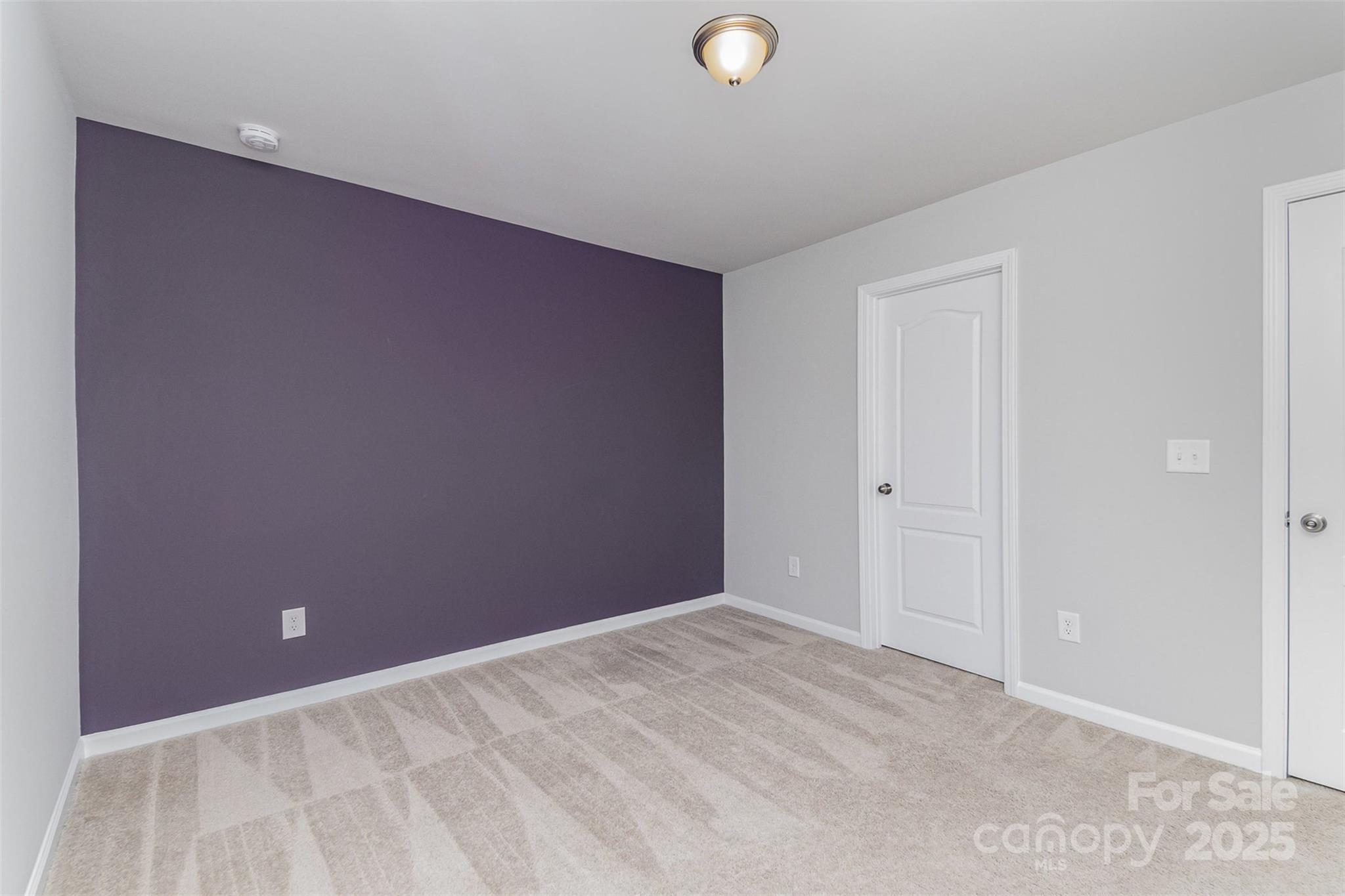 Fort Mill, South Carolina 29715, United States, 5 Bedrooms Bedrooms, ,4 BathroomsBathrooms,Residential,Under Contract,118951