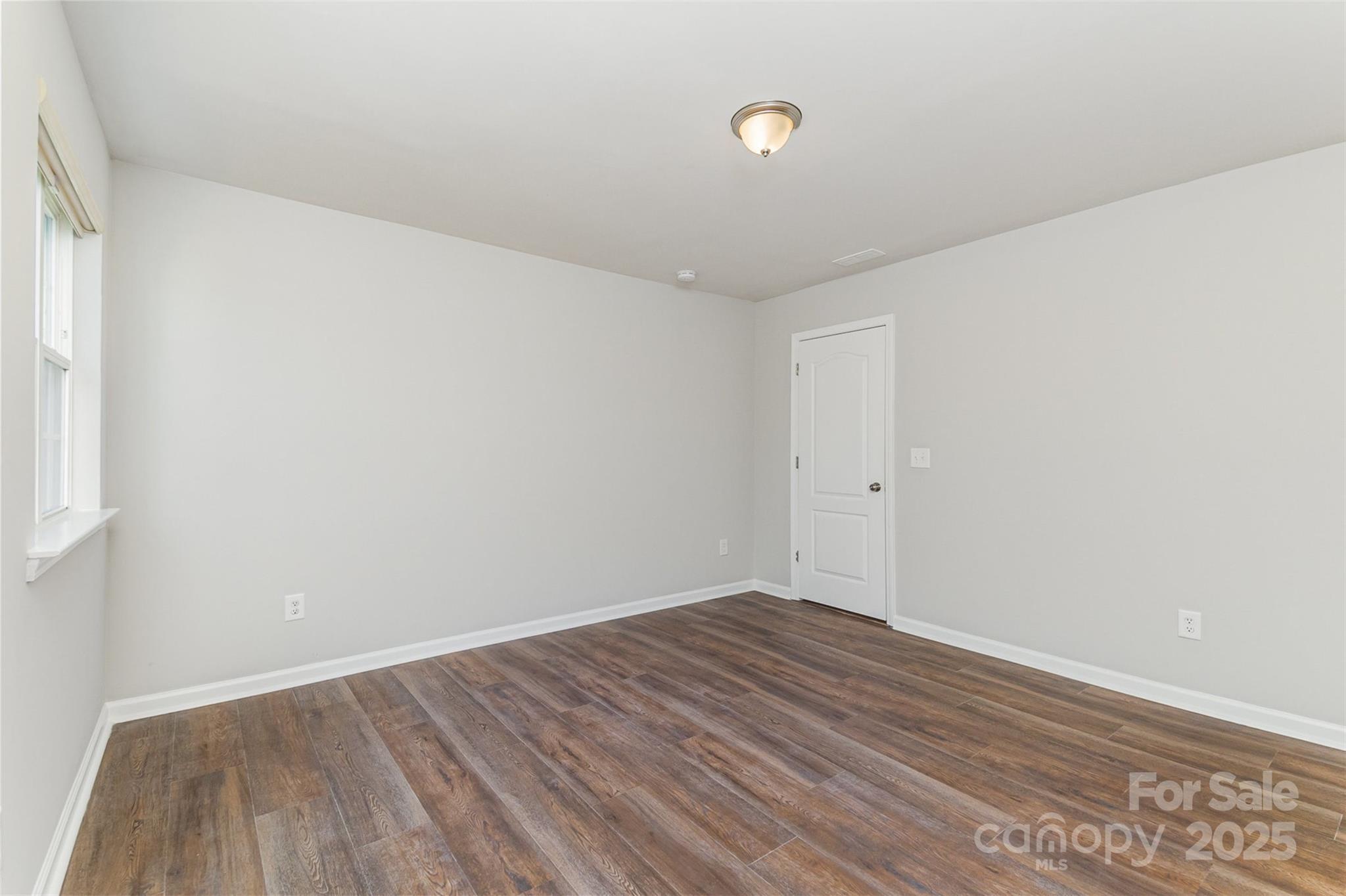 Fort Mill, South Carolina 29715, United States, 5 Bedrooms Bedrooms, ,4 BathroomsBathrooms,Residential,Under Contract,118951