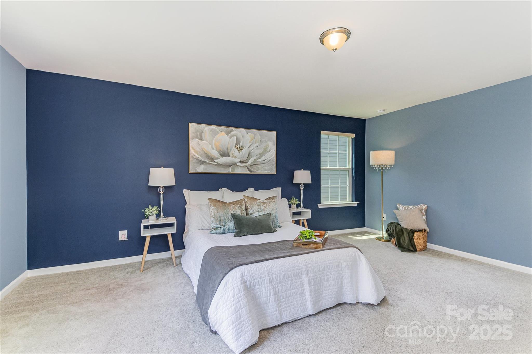 Fort Mill, South Carolina 29715, United States, 5 Bedrooms Bedrooms, ,4 BathroomsBathrooms,Residential,Under Contract,118951