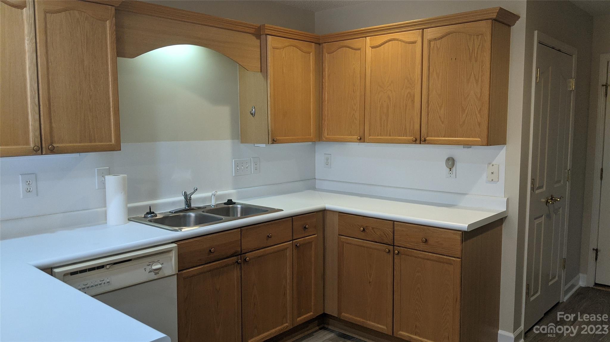 The Villages At Oak Tree - Residential Lease