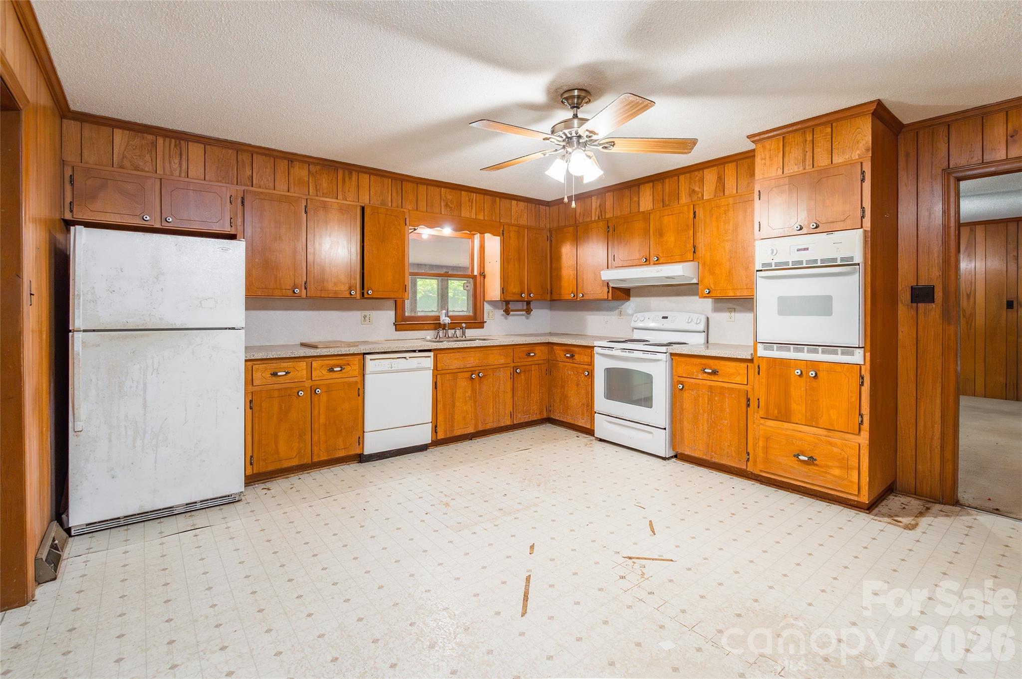 Camelot Woods - Residential