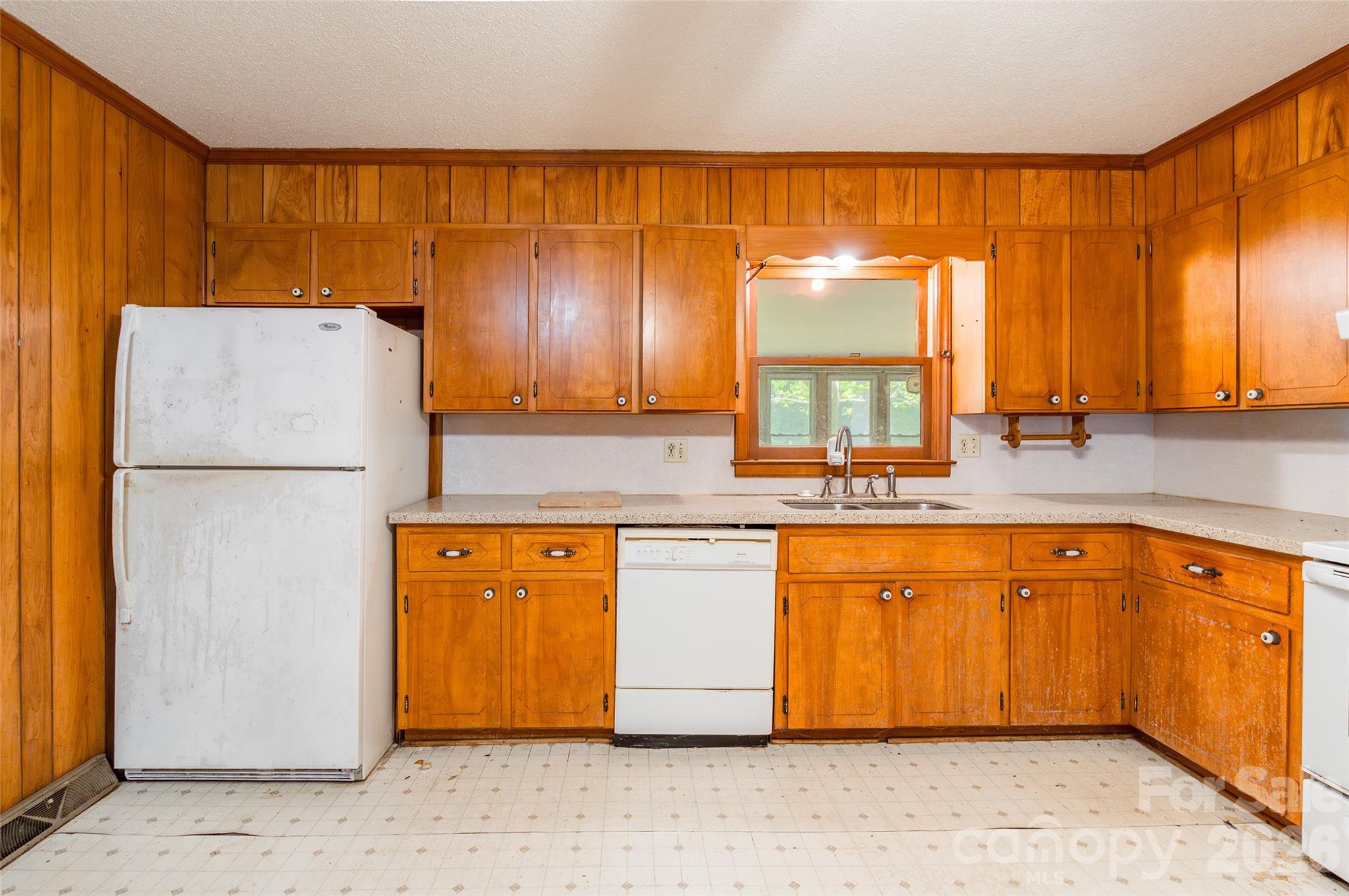 Camelot Woods - Residential