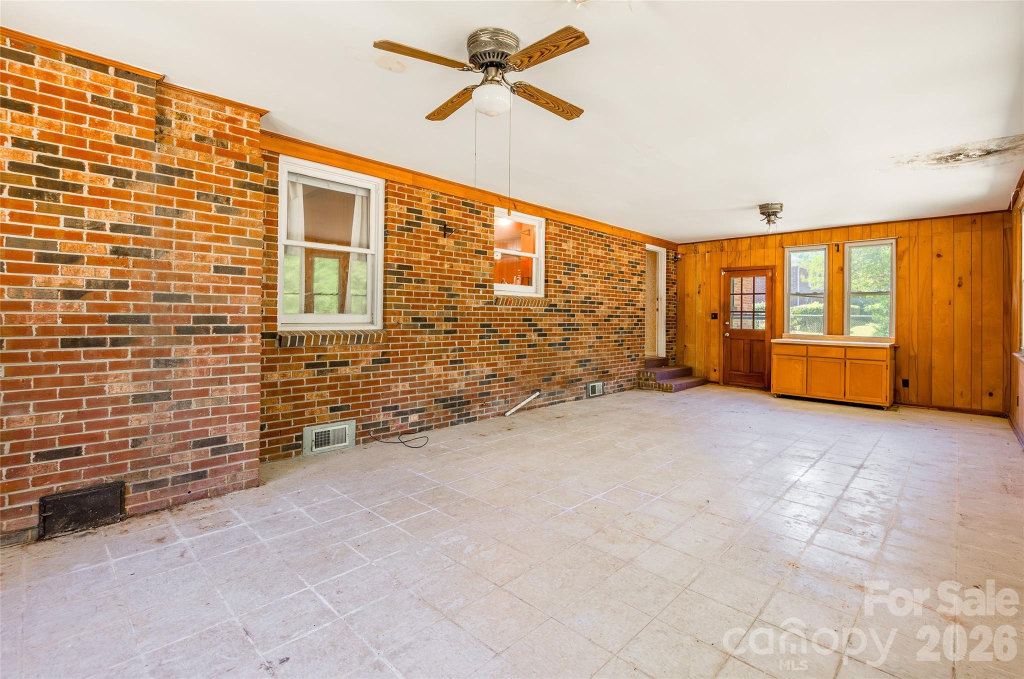 Camelot Woods - Residential