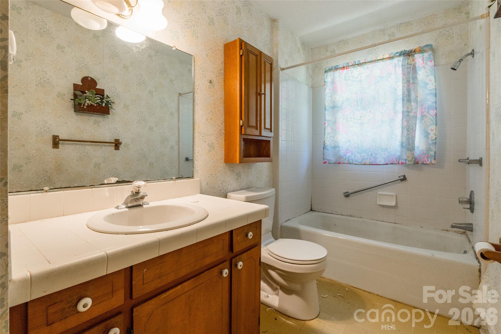 Camelot Woods - Residential