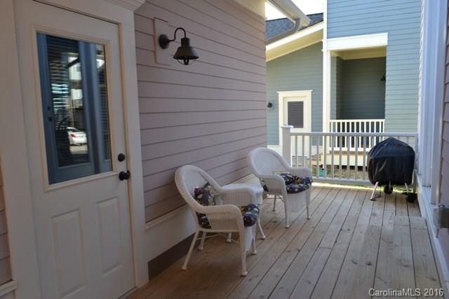 Riverwalk - Residential