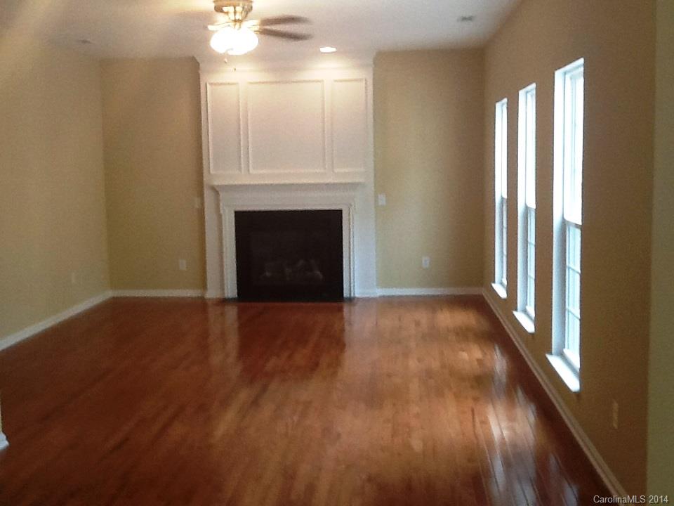 Autumn Cove At Lake Wylie - Residential