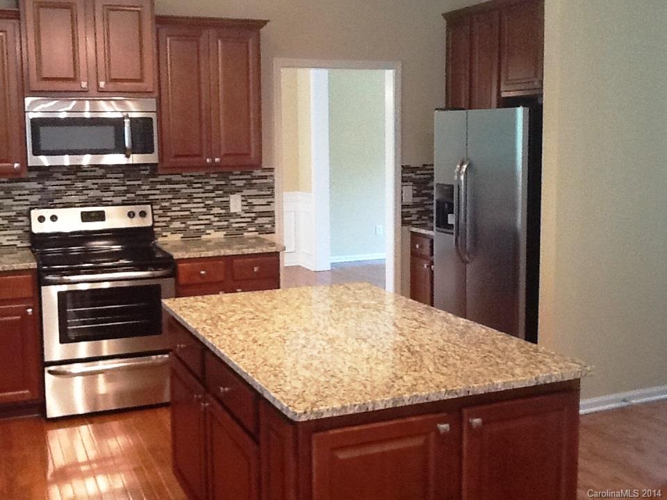 Autumn Cove At Lake Wylie - Residential