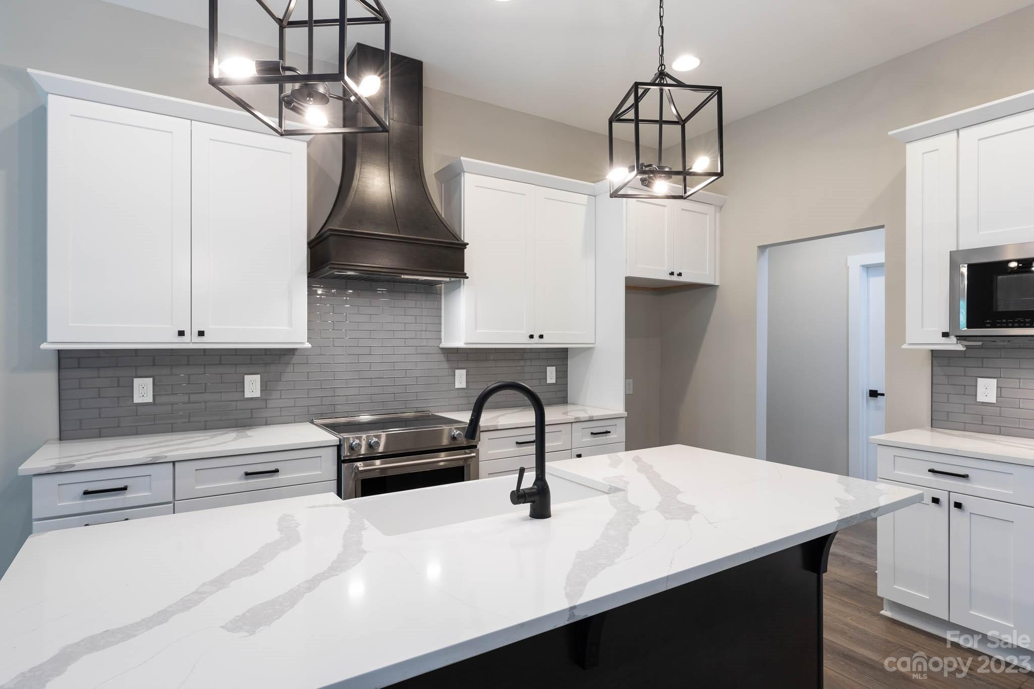 Sanders Landing - Residential