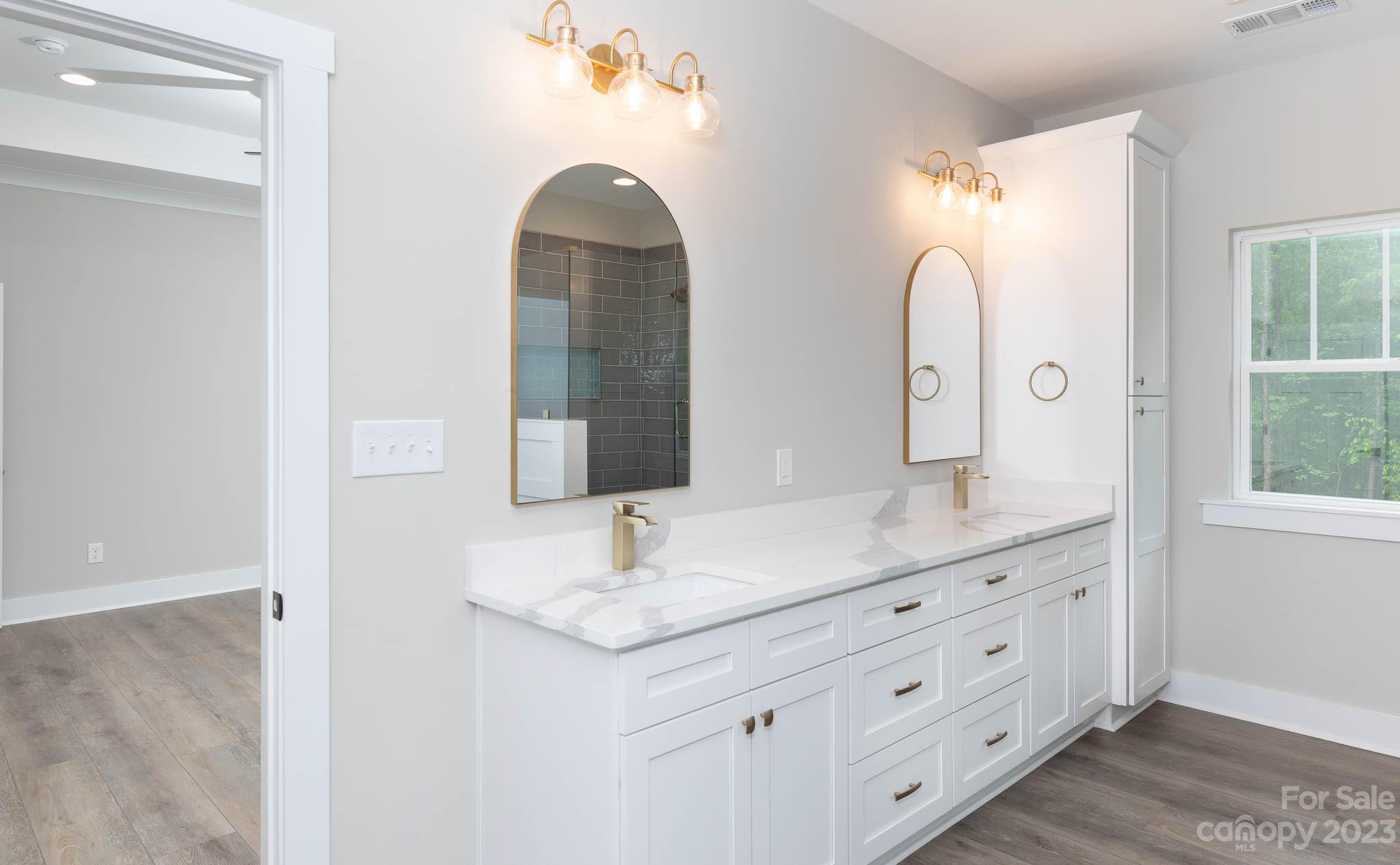 Sanders Landing - Residential