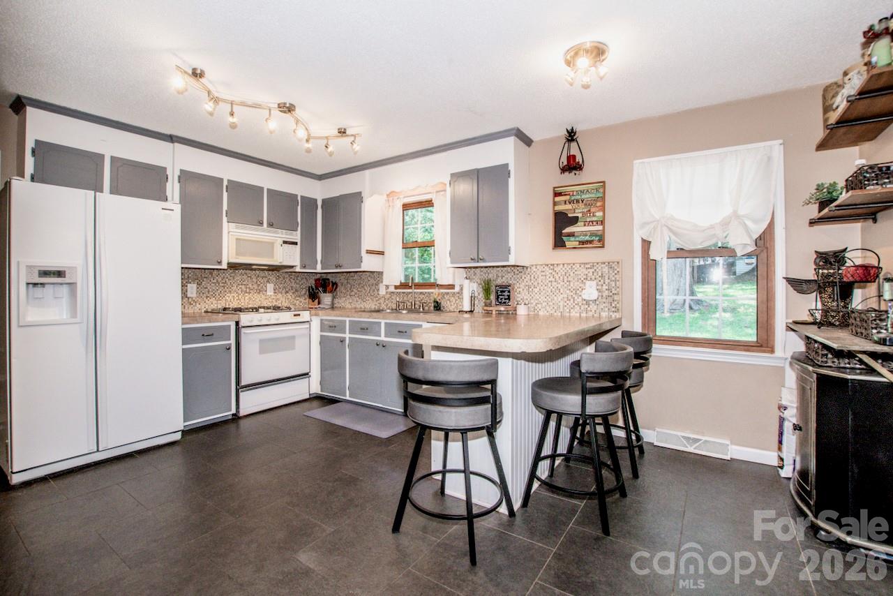 734 Willow Lane