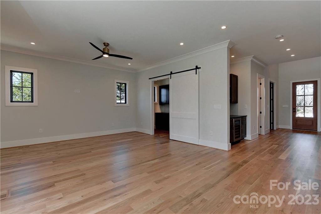 Villa Heights - Residential