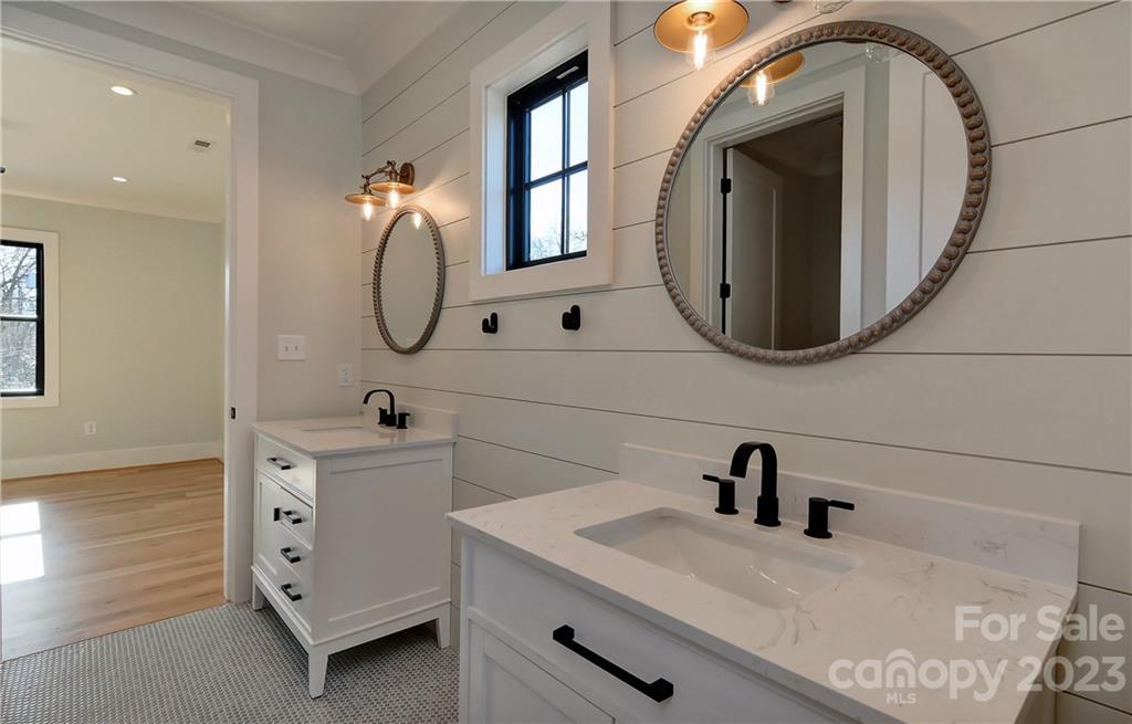 Villa Heights - Residential