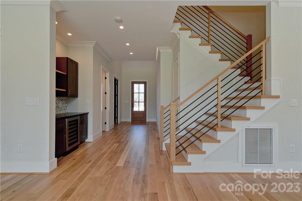 Villa Heights - Residential