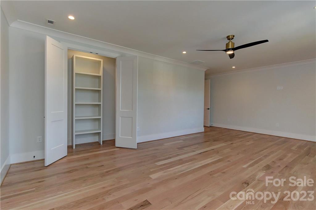 Villa Heights - Residential