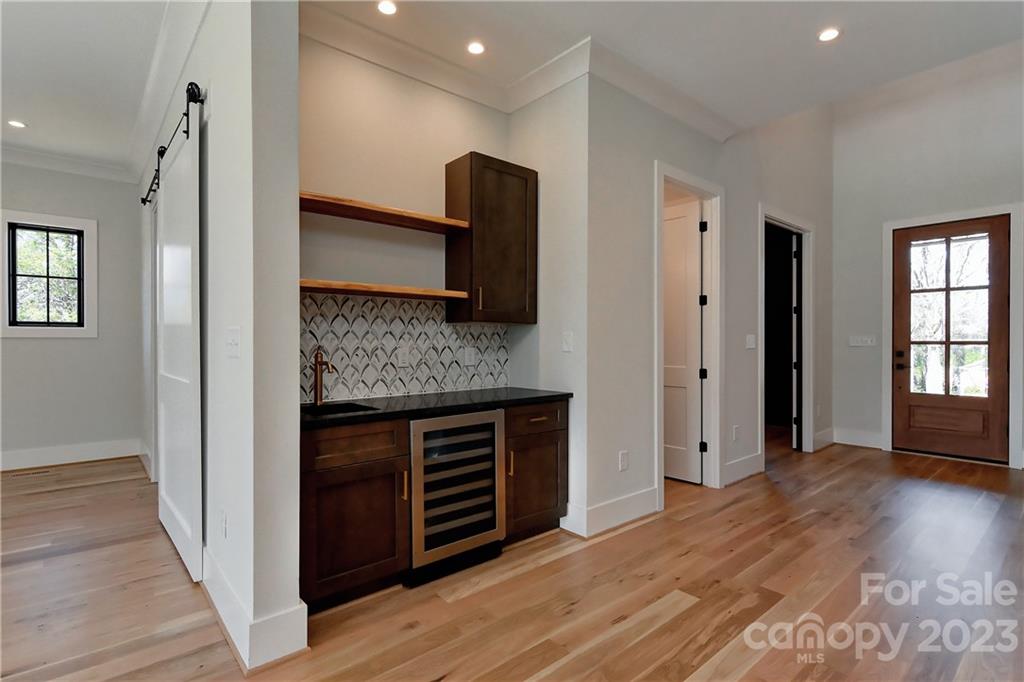 Villa Heights - Residential