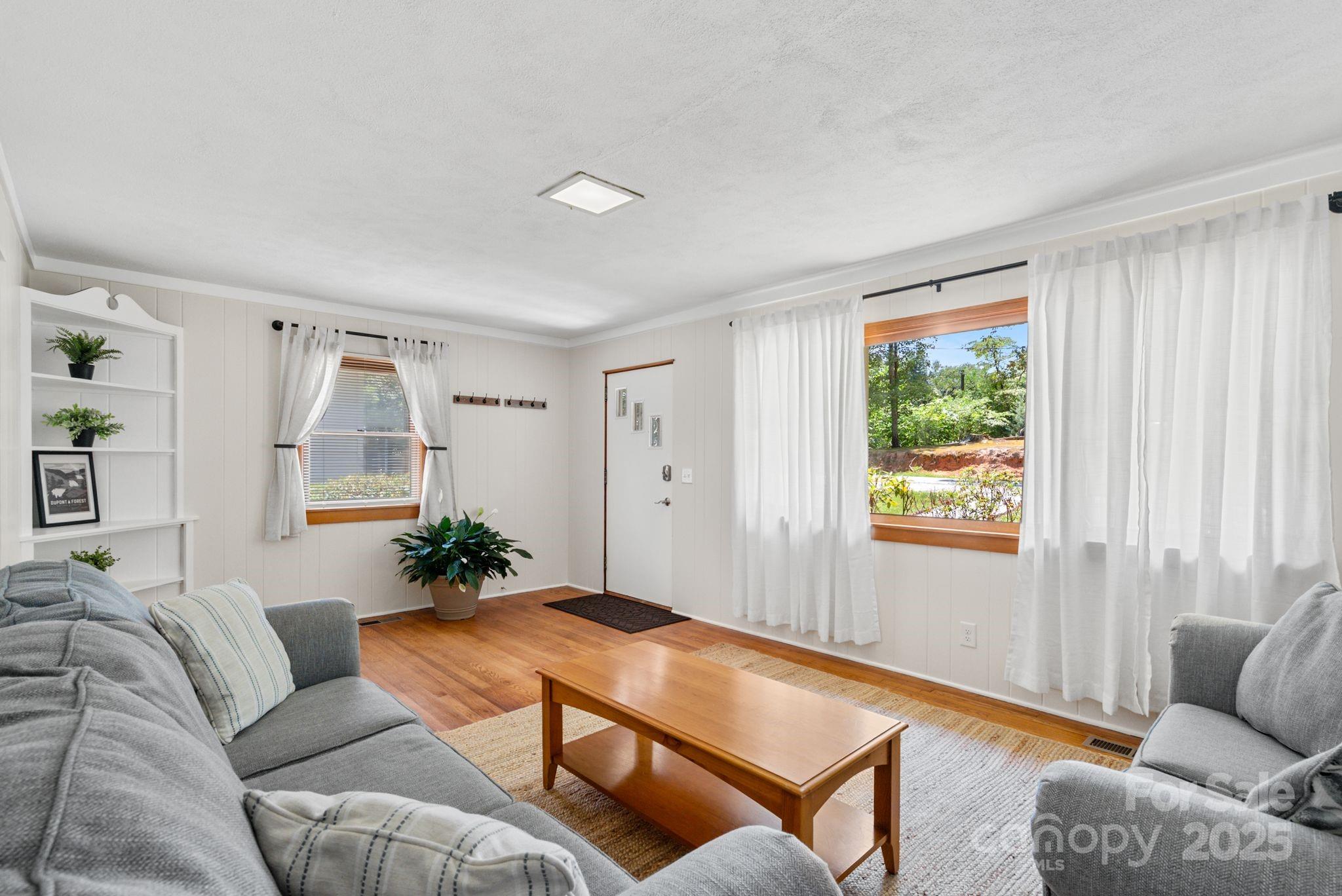 211 Woodland Road