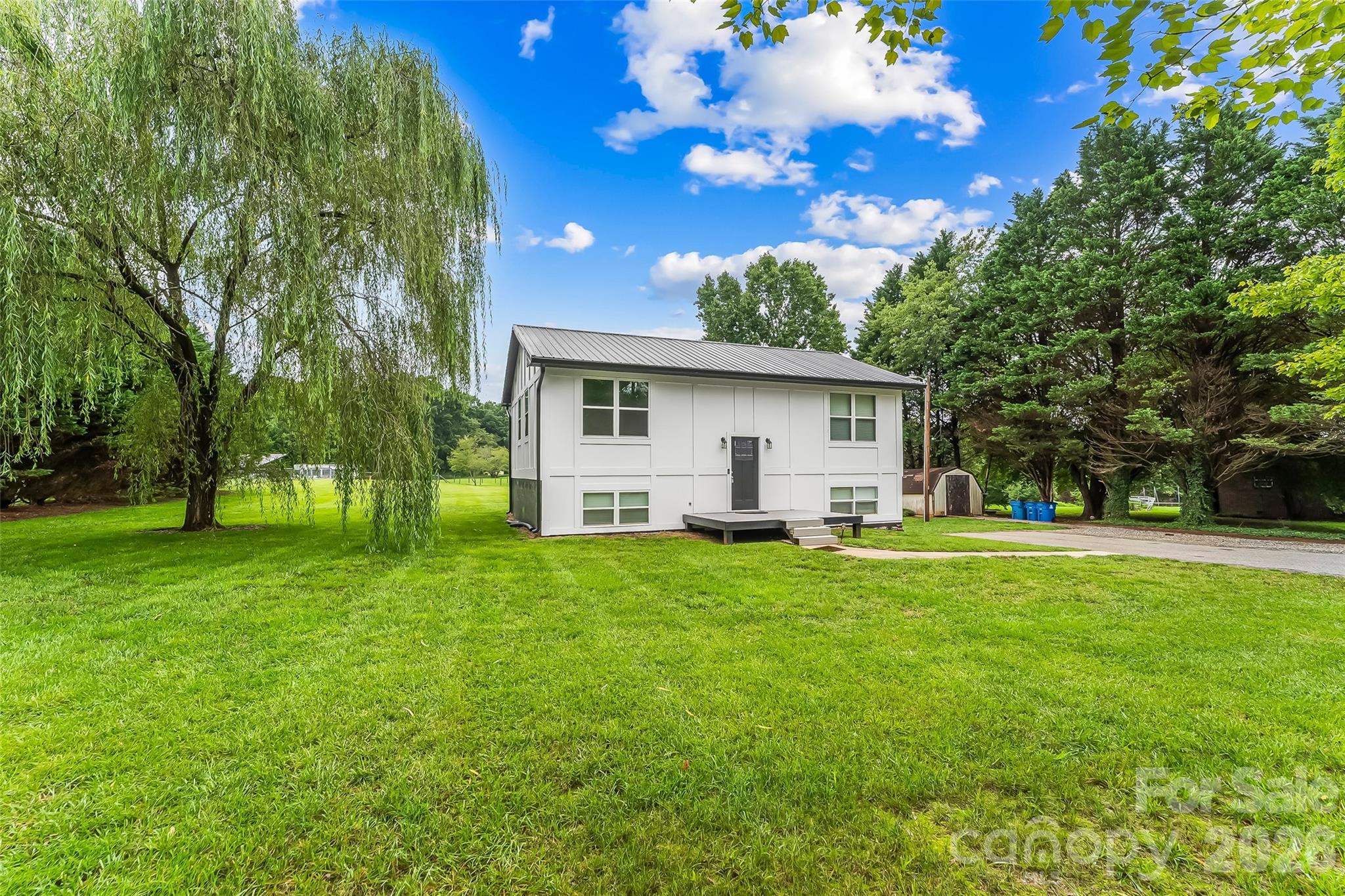 2646 Icard Rhodhiss Road