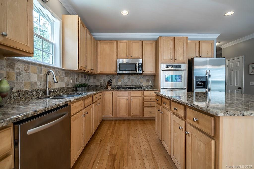 Lake Shore - Residential