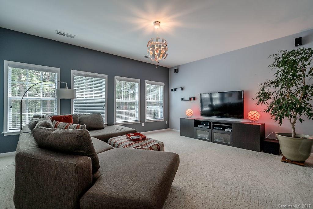 Lake Shore - Residential