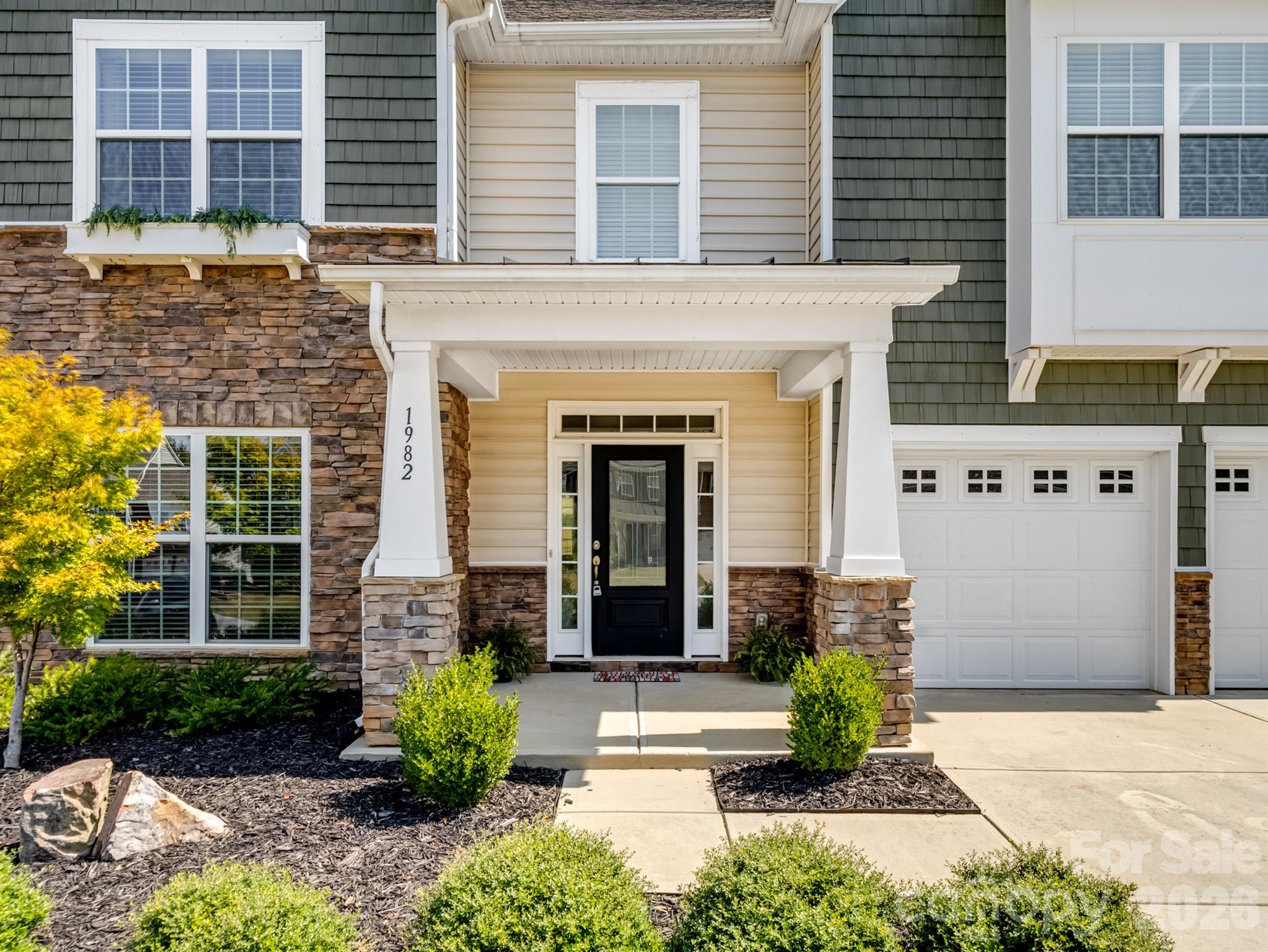 1982 Smokey Quartz Road