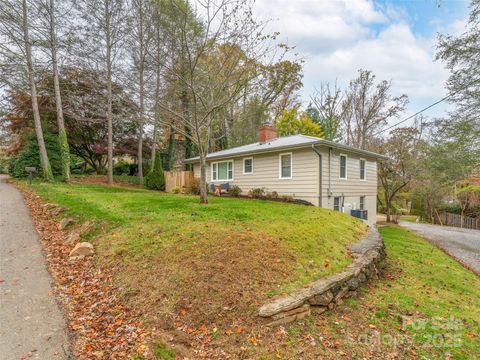 Photo of 32 Chiles Avenue, Asheville, NC 28803 (MLS # 4320588)