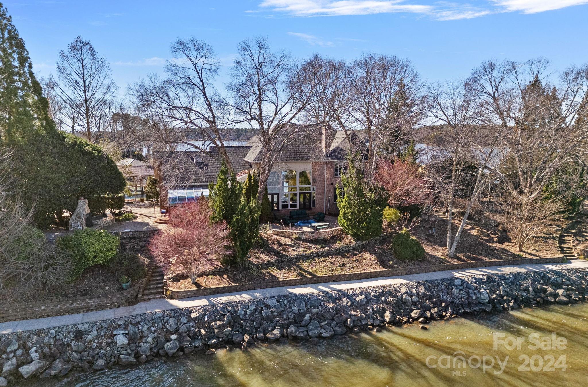 Stonemarker Pointe - Residential