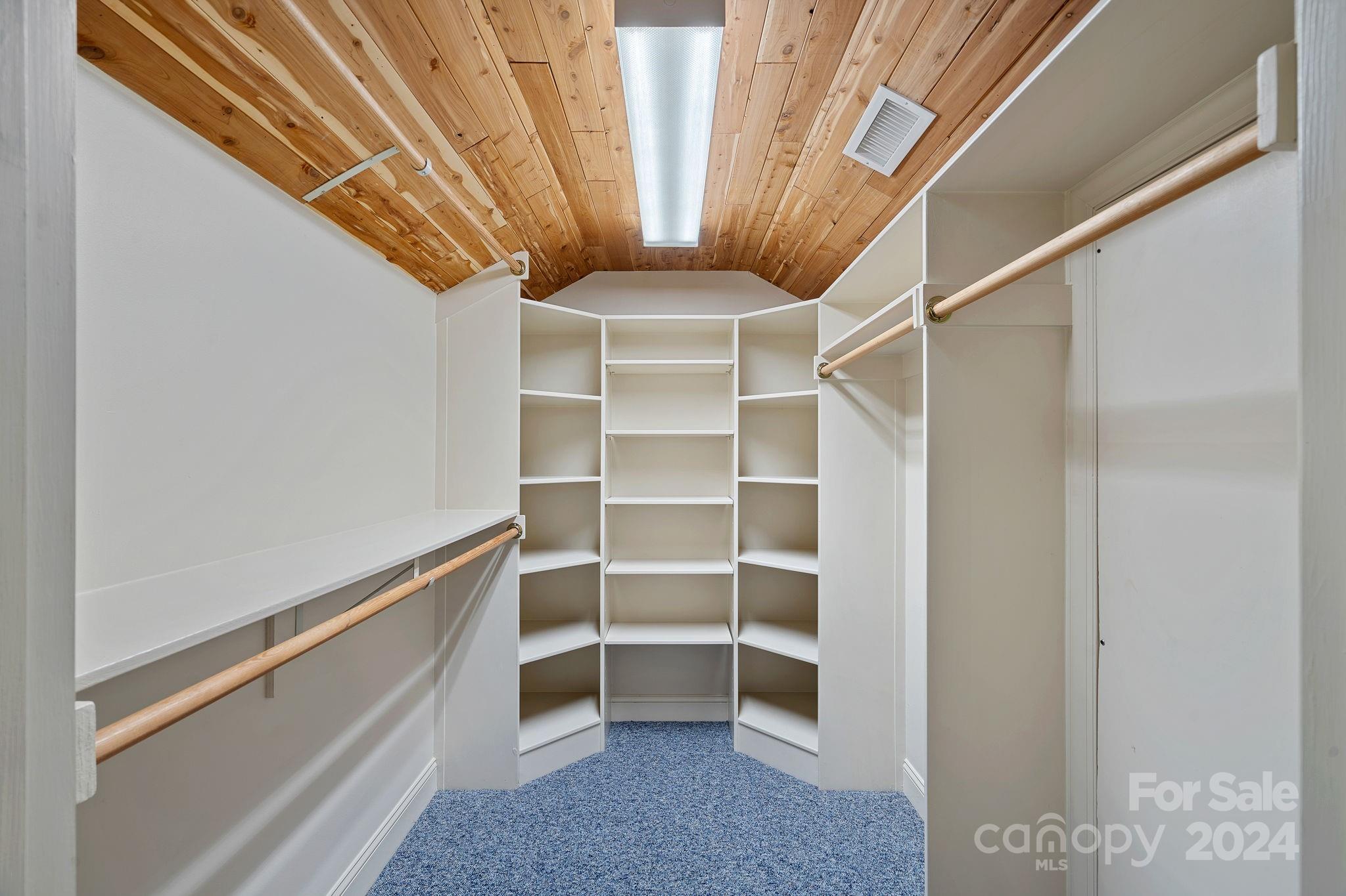 Stonemarker Pointe - Residential