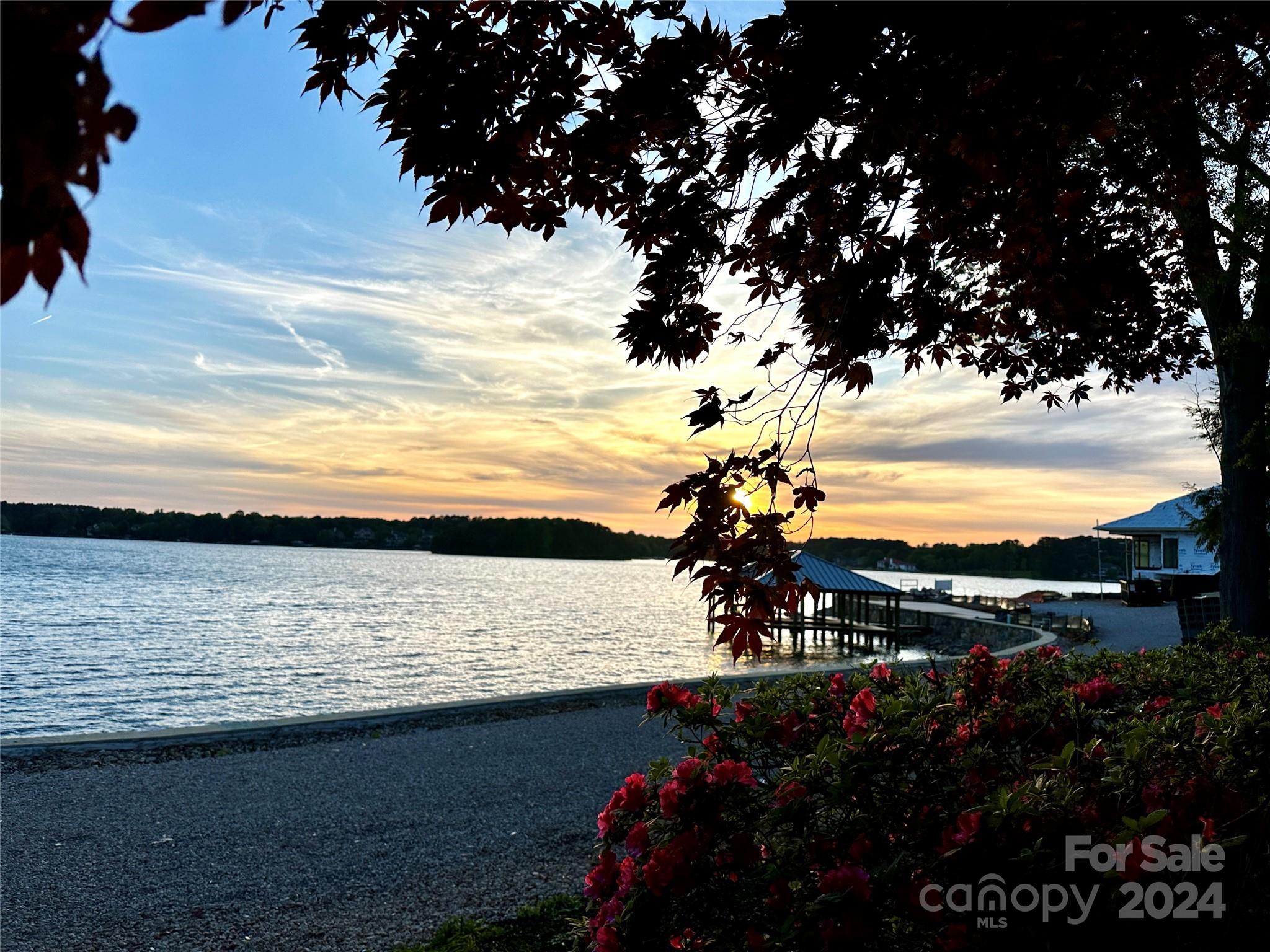 Stonemarker Pointe - Residential