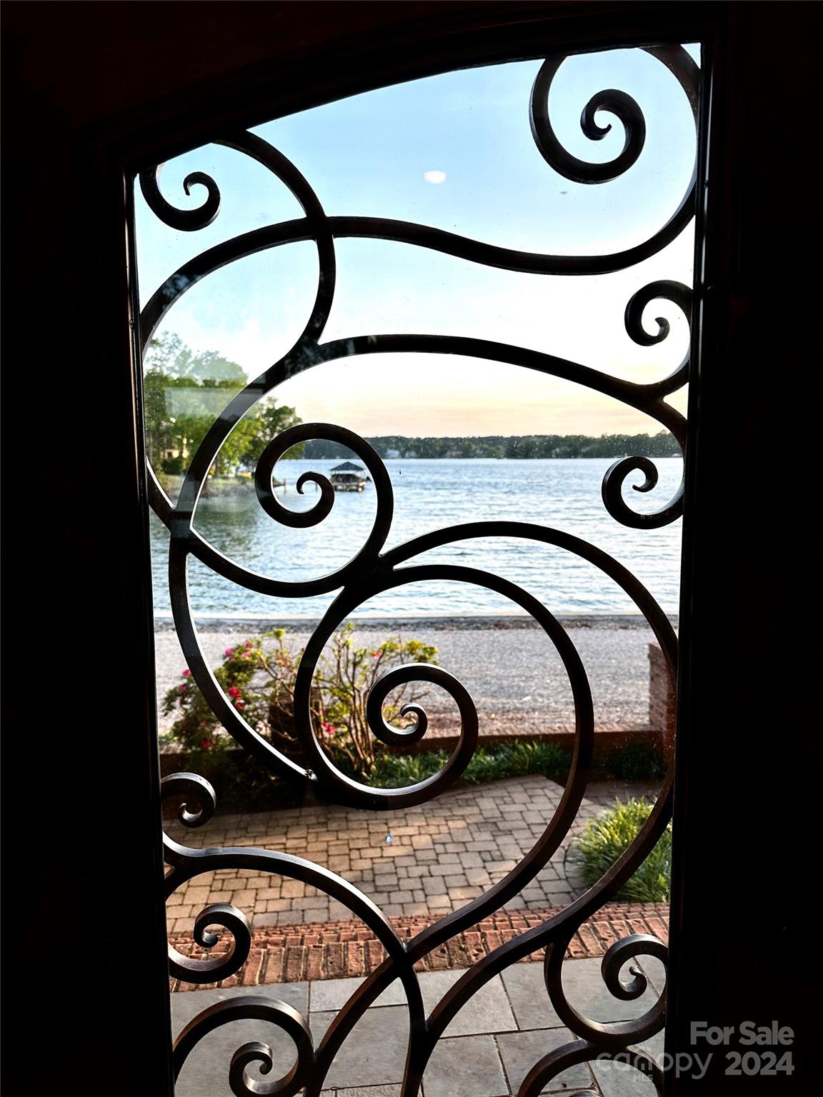 Stonemarker Pointe - Residential