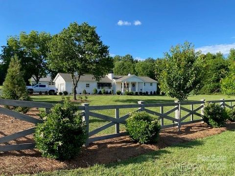 796 Cornelius Road Mooresville NC 28117