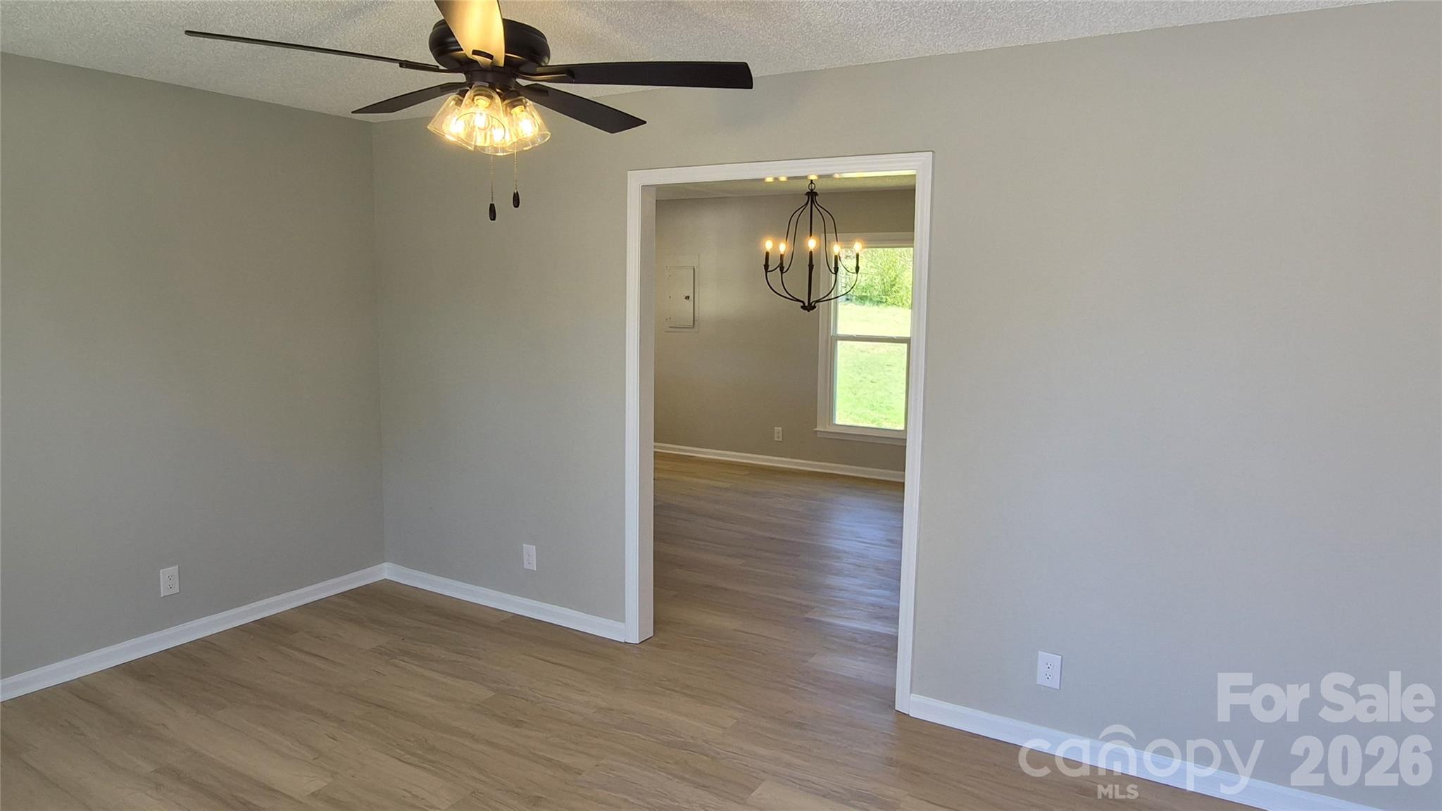 1220 Old Greenbriar Drive