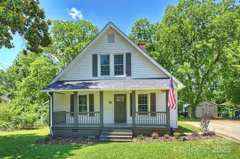 237 McNeely Avenue Mooresville NC 28115