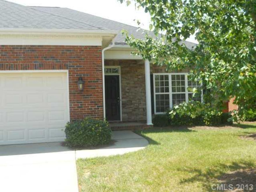 LIKE NEW, NEVER LIVED IN! Quality built w/lots of upgrades; hardwoods, 9 ft. ceilings. Open floor plan. ALL ON ONE LEVEL. Gated and maintenance-free community. MUST SEE!