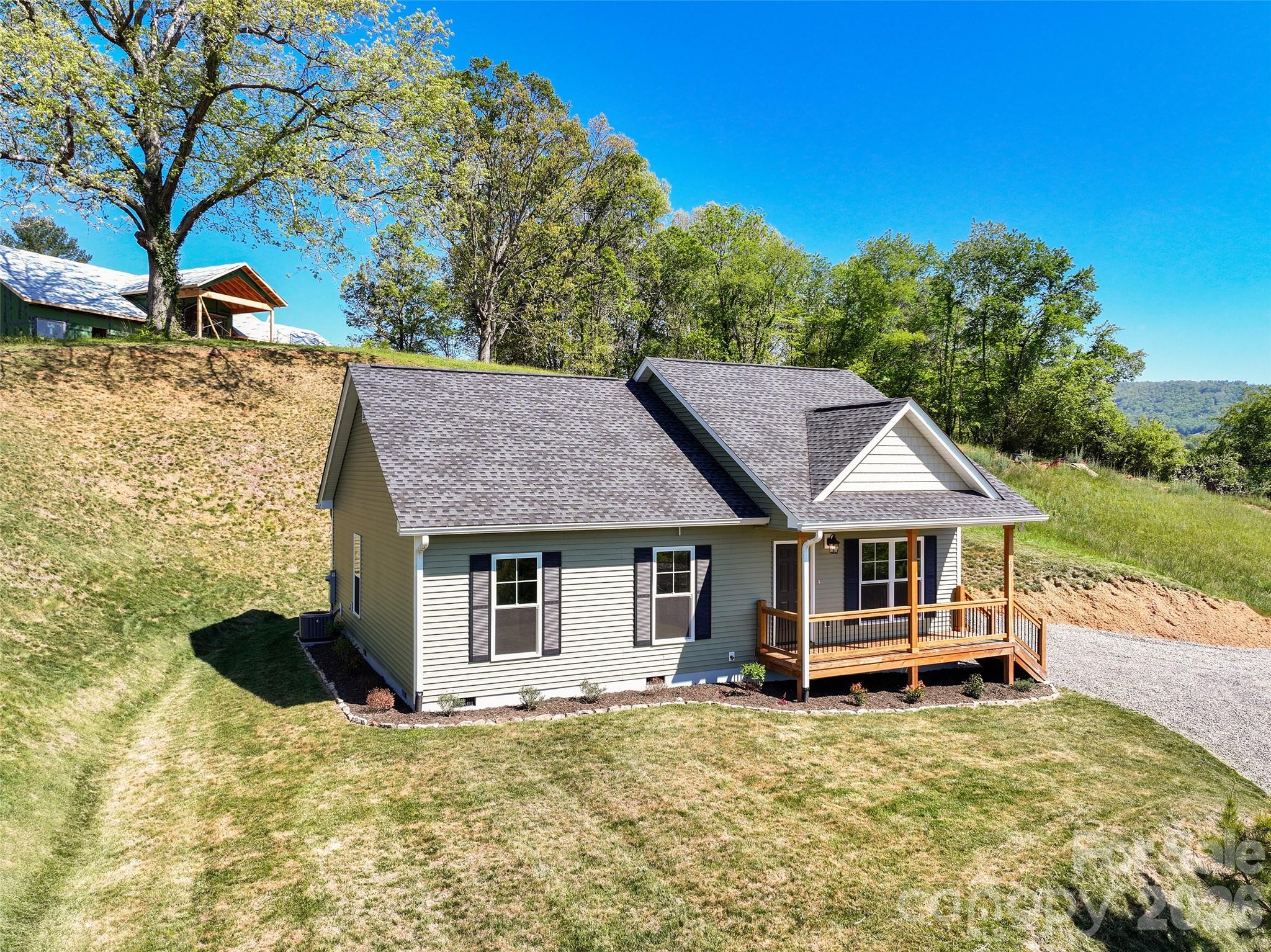 373 Barefoot Ridge