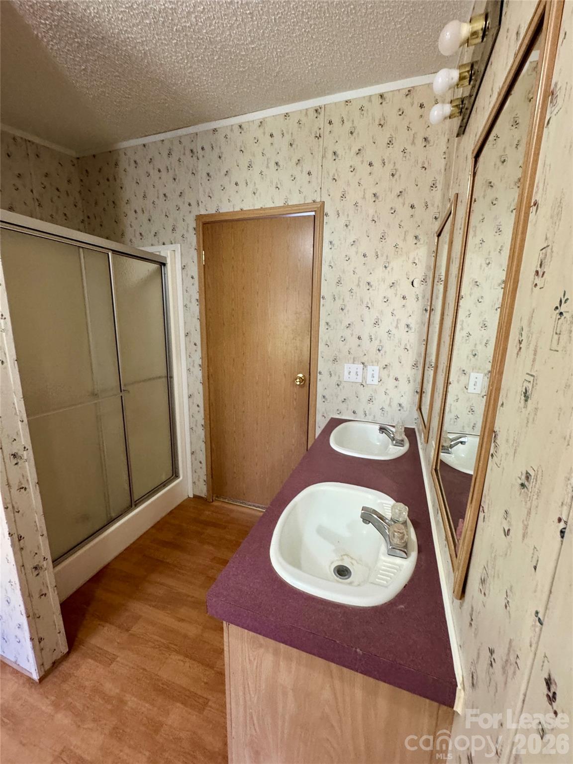 Summerrow Estates - Residential Lease