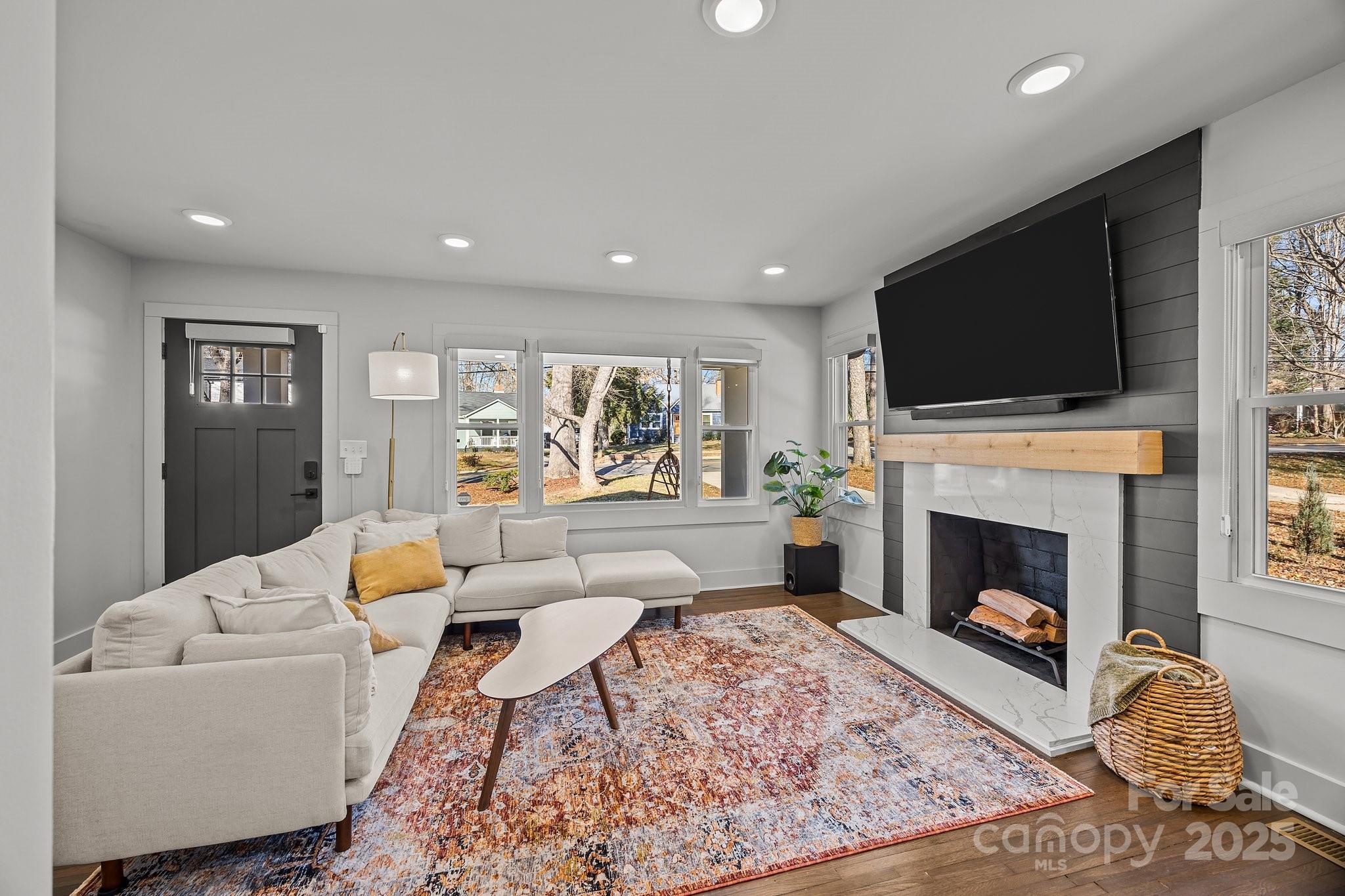 Bradley Hills - Residential