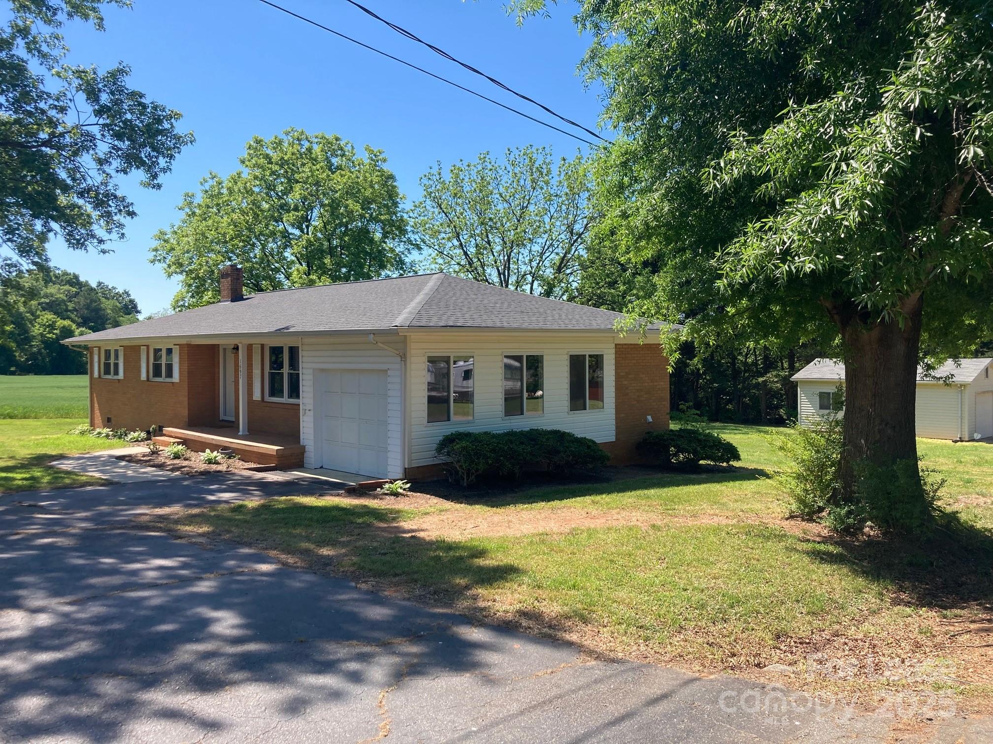 1697 Morningside Drive