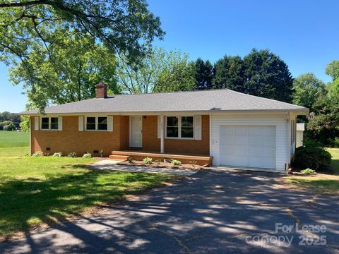 1697 Morningside Drive Newton NC 28658