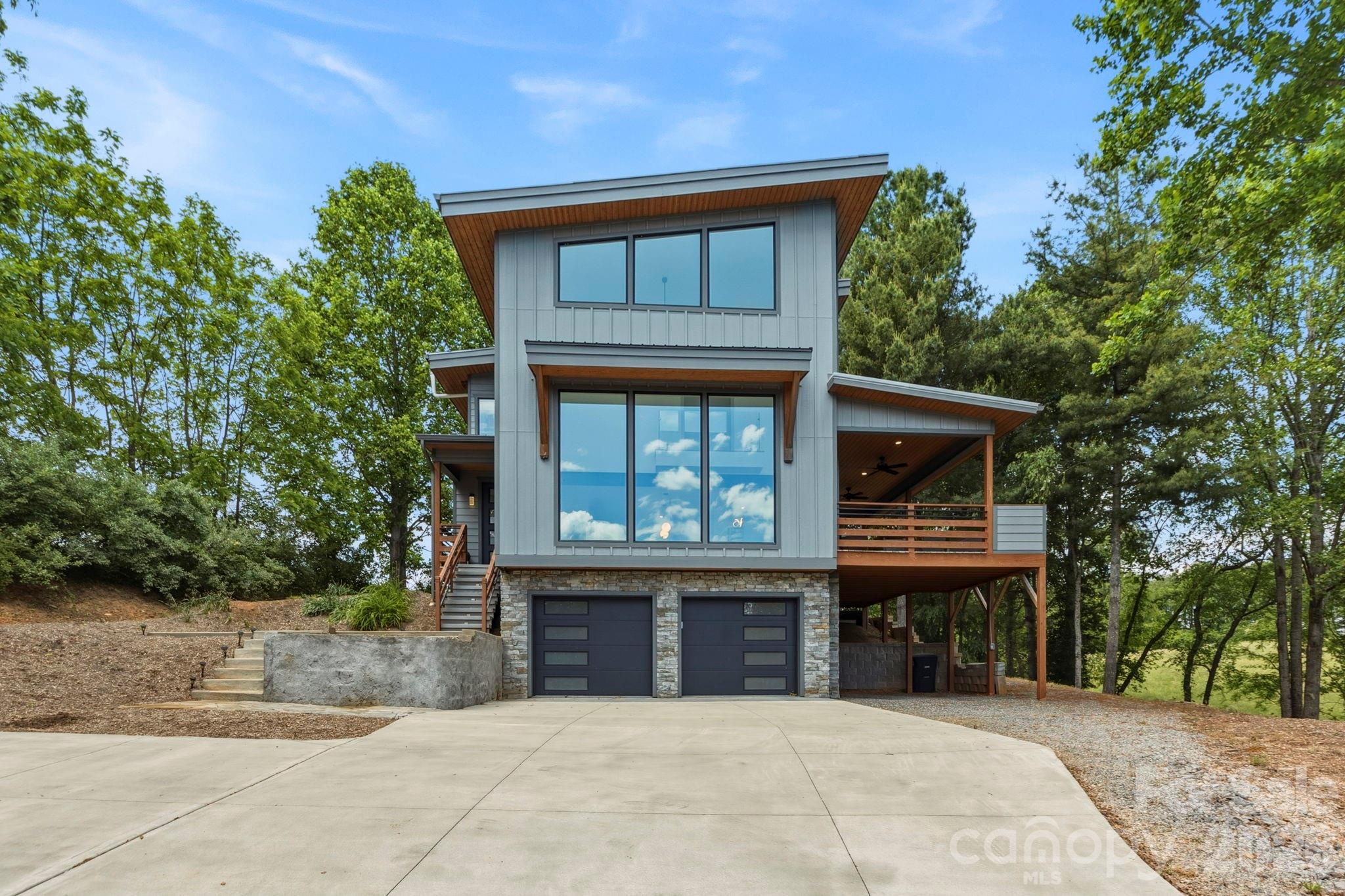 Boyleston Ridge - Residential