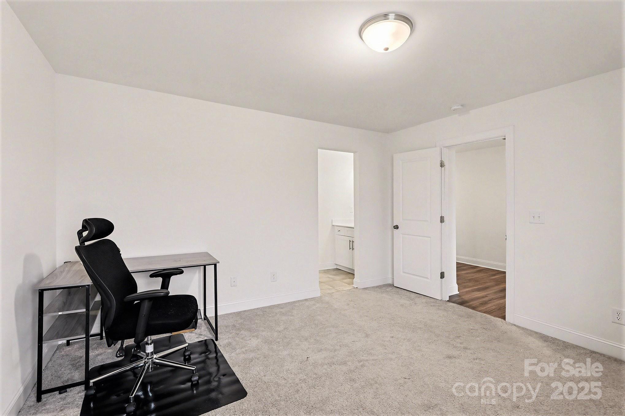 Harrisburg Village - Residential