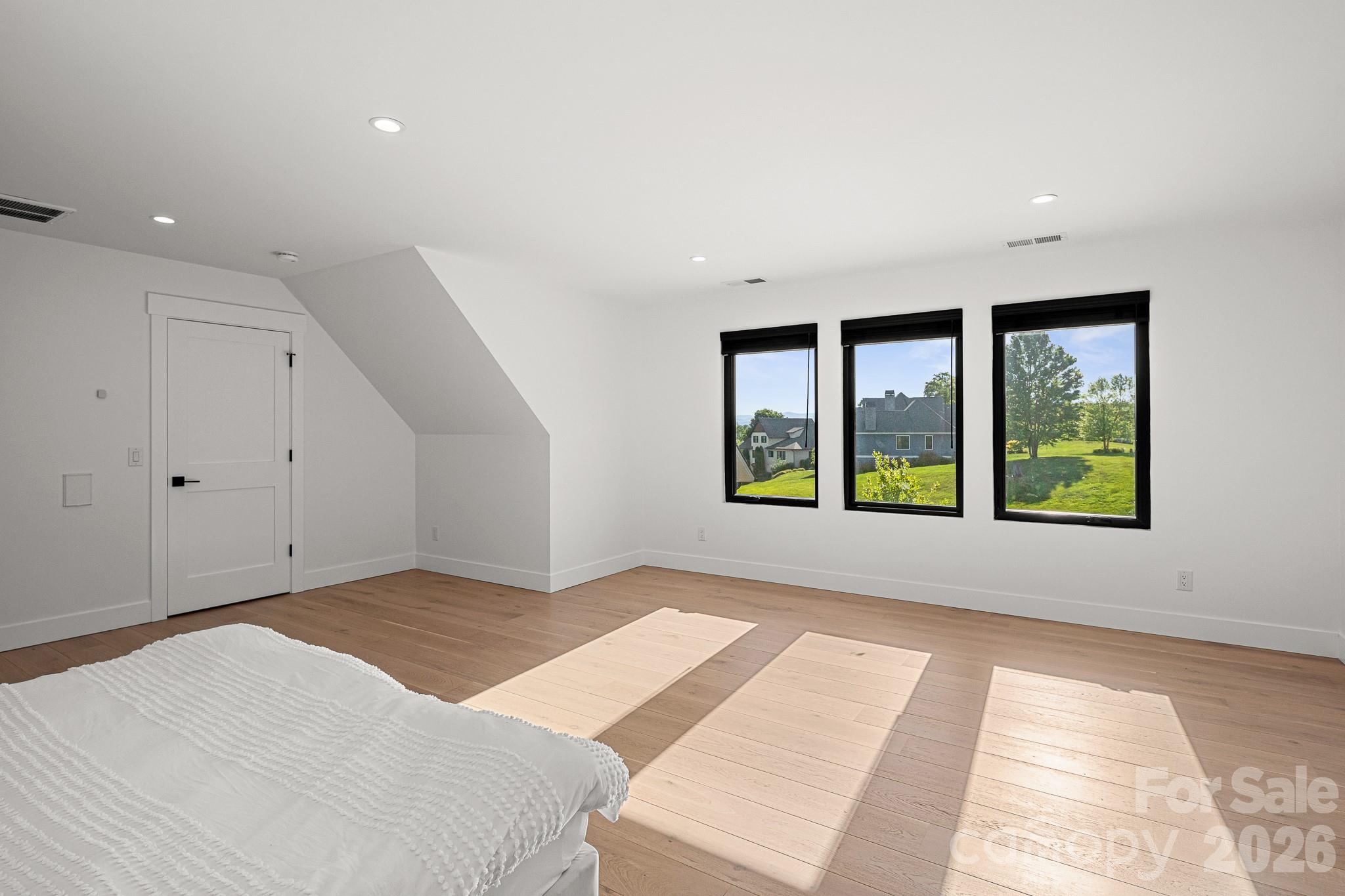 Grand Highlands At Waterford Lakes - Residential